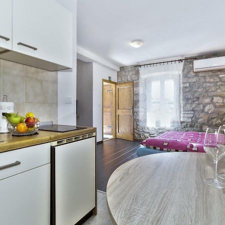 Apartmani Anna Umago Esterno foto